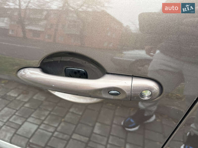 Минивэн Renault Grand Scenic 2013 в Могилев-Подольске фото 47 Минивэн Renault Grand Scenic 2013 в Могилев-Подольске