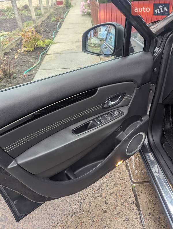 Минивэн Renault Grand Scenic 2011 в Ровно