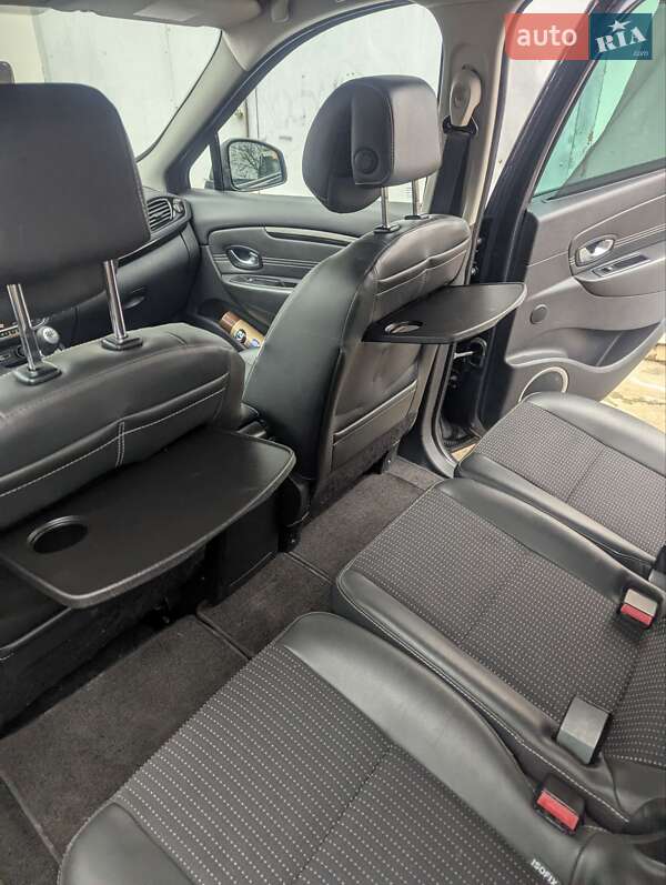 Минивэн Renault Grand Scenic 2011 в Ровно