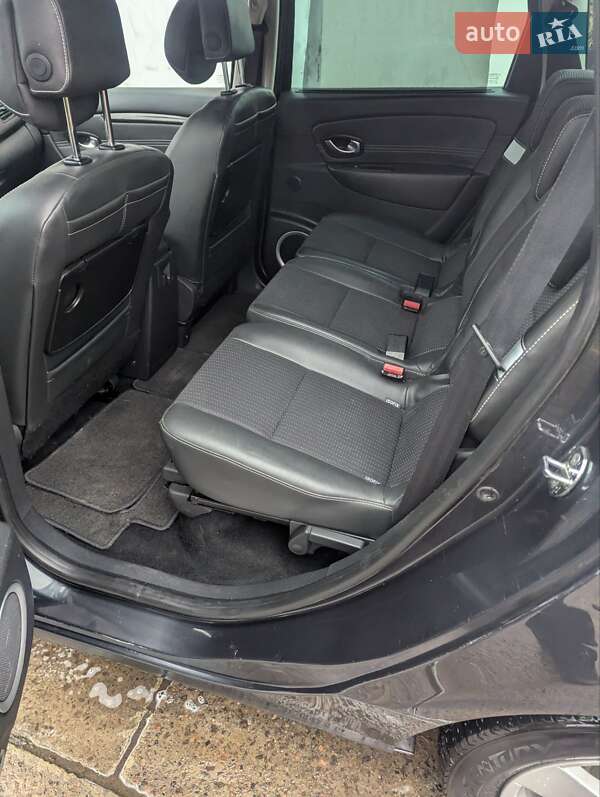 Минивэн Renault Grand Scenic 2011 в Ровно