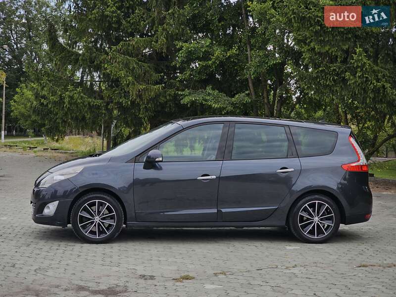Минивэн Renault Grand Scenic 2010 в Дубно