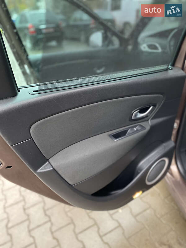 Минивэн Renault Grand Scenic 2010 в Ровно фото 25 Минивэн Renault Grand Scenic 2010 в Ровно