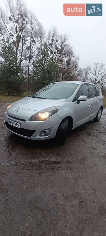 Минивэн Renault Grand Scenic 2011 в Киеве