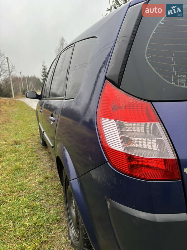 Минивэн Renault Grand Scenic 2004 в Березному