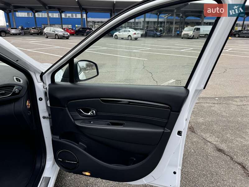 Минивэн Renault Grand Scenic 2012 в Киеве