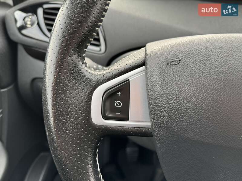 Минивэн Renault Grand Scenic 2012 в Киеве