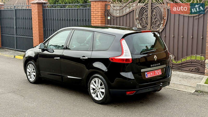 Минивэн Renault Grand Scenic 2010 в Александрие