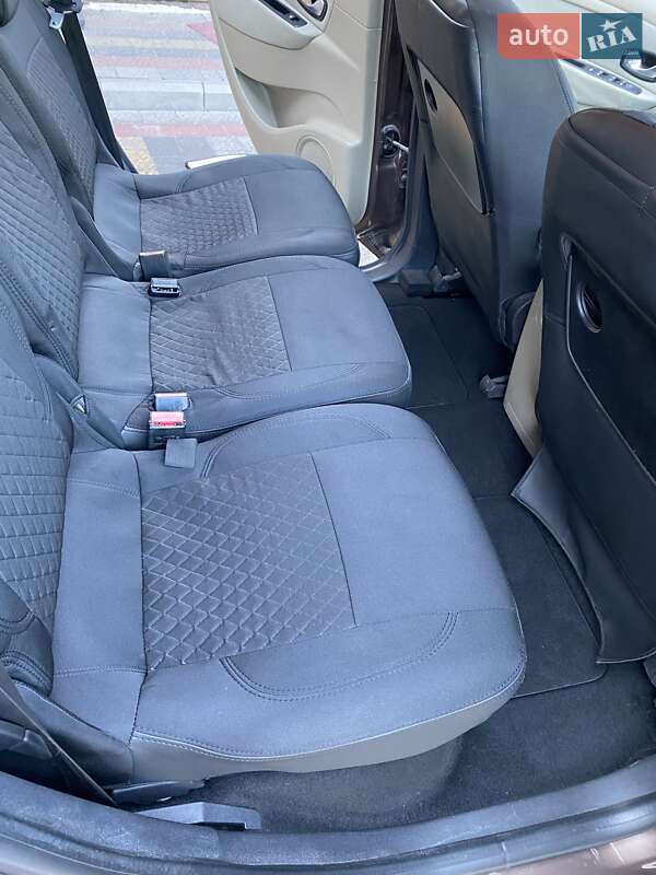 Минивэн Renault Grand Scenic 2010 в Львове