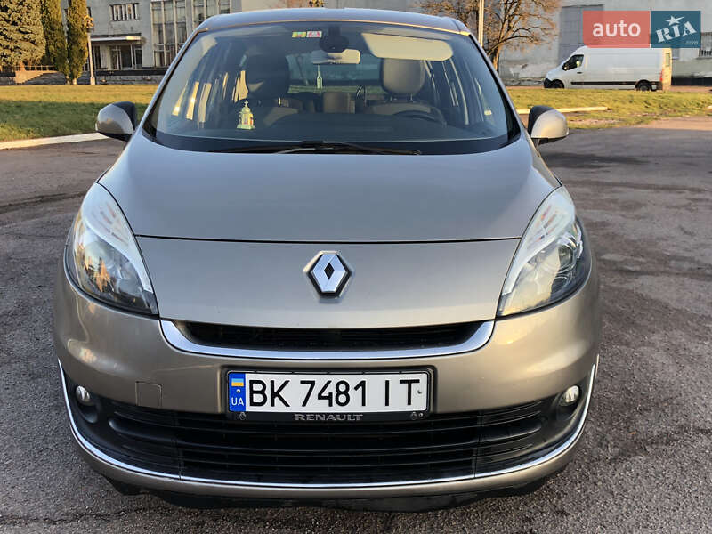 Минивэн Renault Grand Scenic 2012 в Ровно