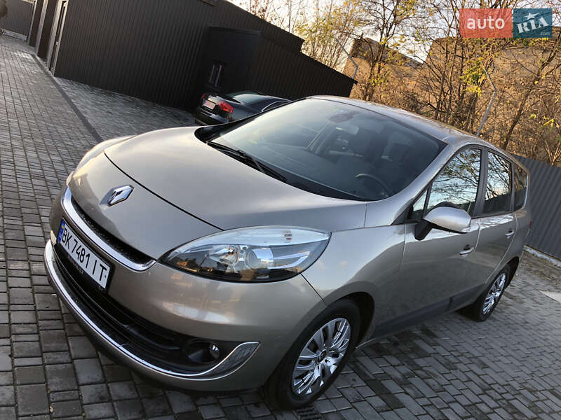 Минивэн Renault Grand Scenic 2012 в Ровно