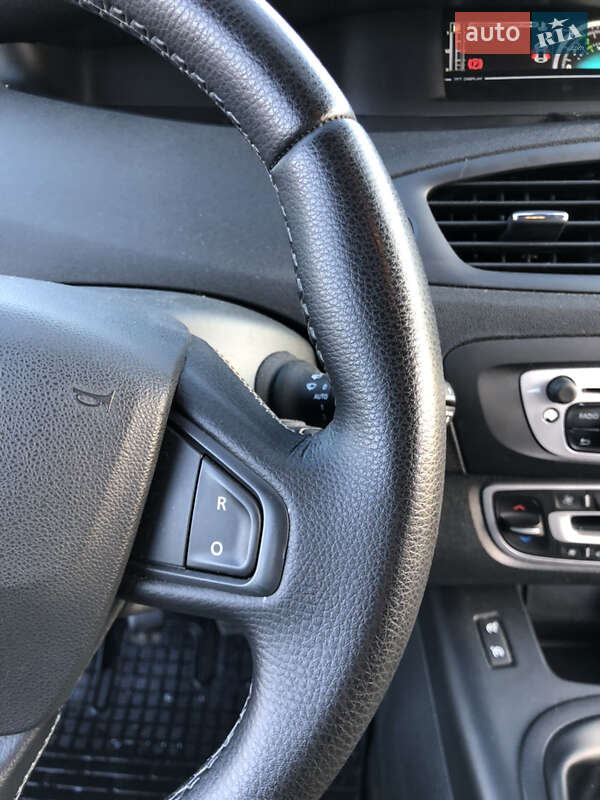 Минивэн Renault Grand Scenic 2012 в Ровно
