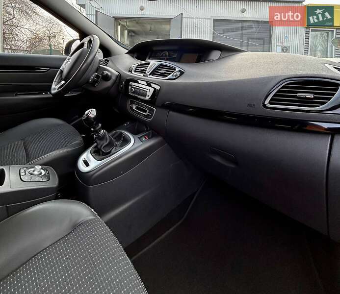 Мінівен Renault Grand Scenic 2012 в Полтаві фото 21 Мінівен Renault Grand Scenic 2012 в Полтаві