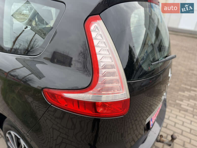 Минивэн Renault Grand Scenic 2010 в Ровно