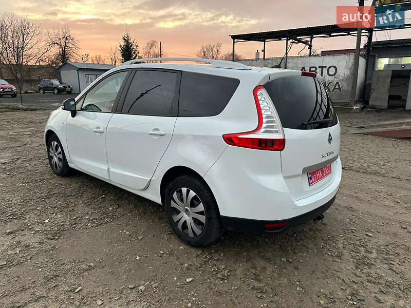 Мінівен Renault Grand Scenic 2016 в Нововолинську