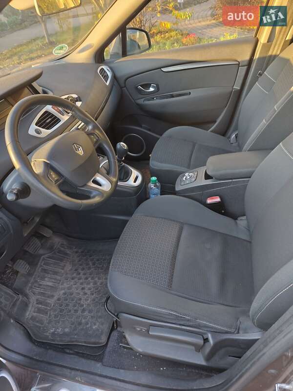 Минивэн Renault Grand Scenic 2009 в Киеве