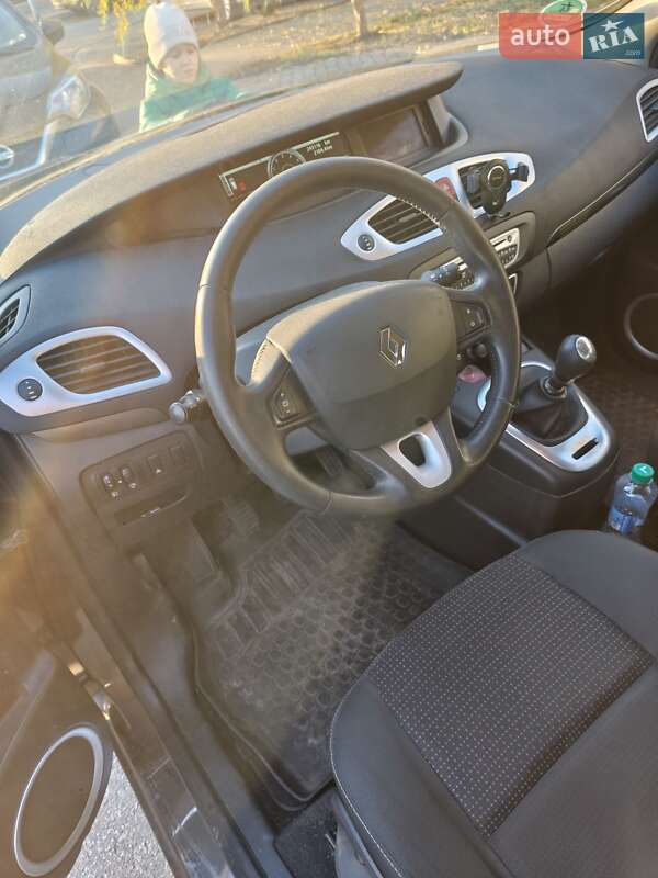 Минивэн Renault Grand Scenic 2009 в Киеве