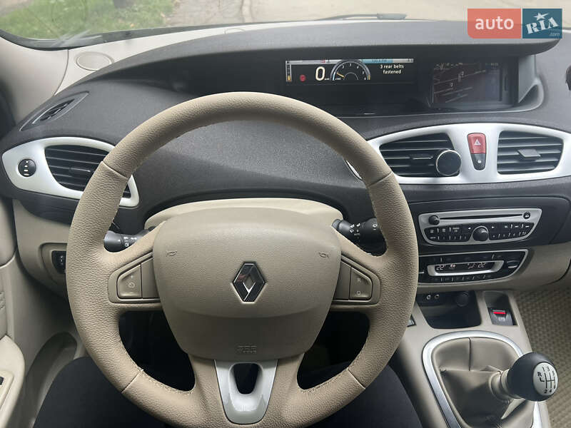 Минивэн Renault Grand Scenic 2010 в Черновцах
