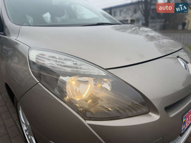 Минивэн Renault Grand Scenic 2010 в Ровно фото 12 Минивэн Renault Grand Scenic 2010 в Ровно