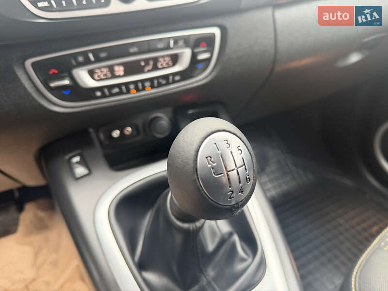 Минивэн Renault Grand Scenic 2010 в Ровно фото 33 Минивэн Renault Grand Scenic 2010 в Ровно