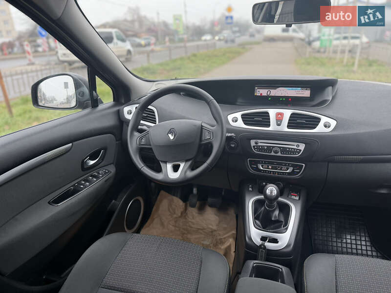Минивэн Renault Grand Scenic 2010 в Ровно фото 47 Минивэн Renault Grand Scenic 2010 в Ровно