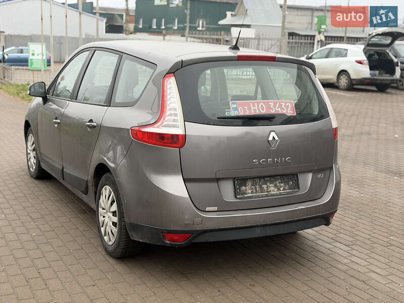 Минивэн Renault Grand Scenic 2013 в Ровно