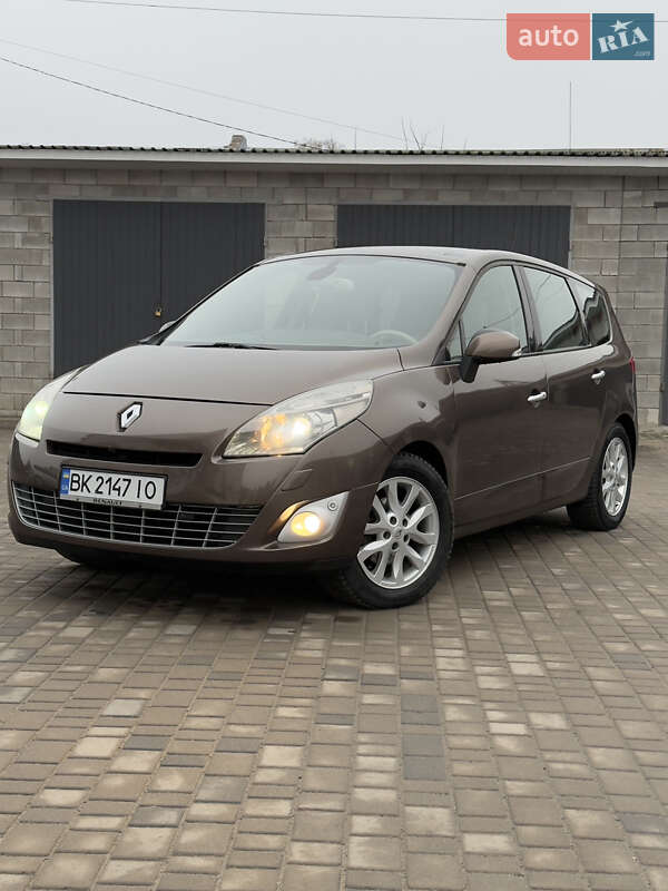Renault Grand Scenic 2010