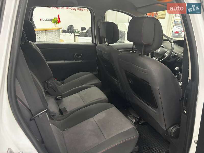 Мінівен Renault Grand Scenic 2012 в Києві фото 34 Мінівен Renault Grand Scenic 2012 в Києві
