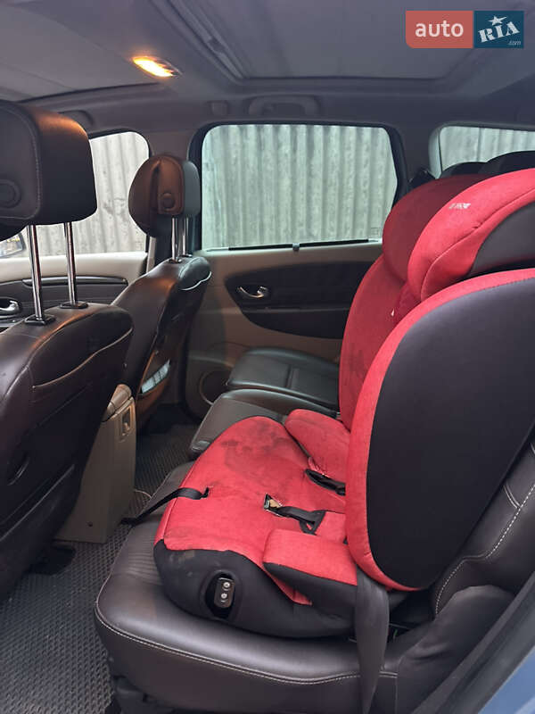 Минивэн Renault Grand Scenic 2011 в Киеве