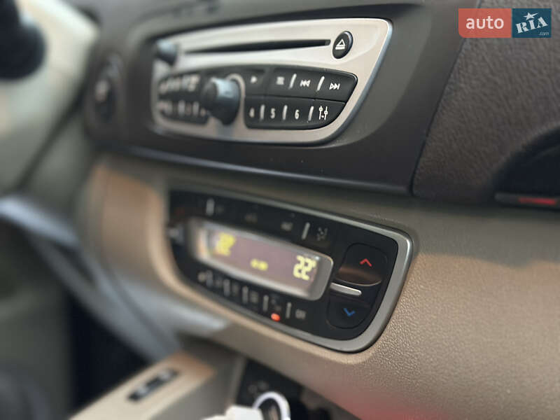 Минивэн Renault Grand Scenic 2011 в Киеве