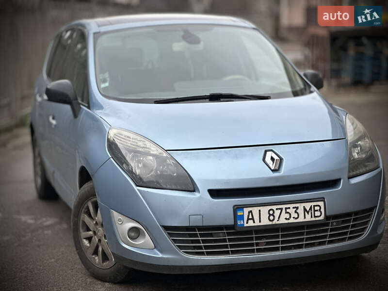 Минивэн Renault Grand Scenic 2011 в Киеве