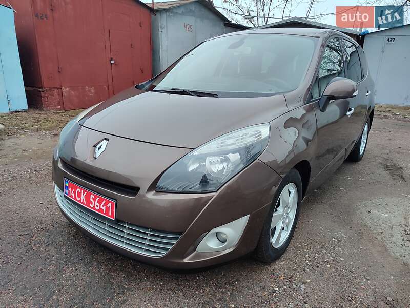 Renault Grand Scenic 2011