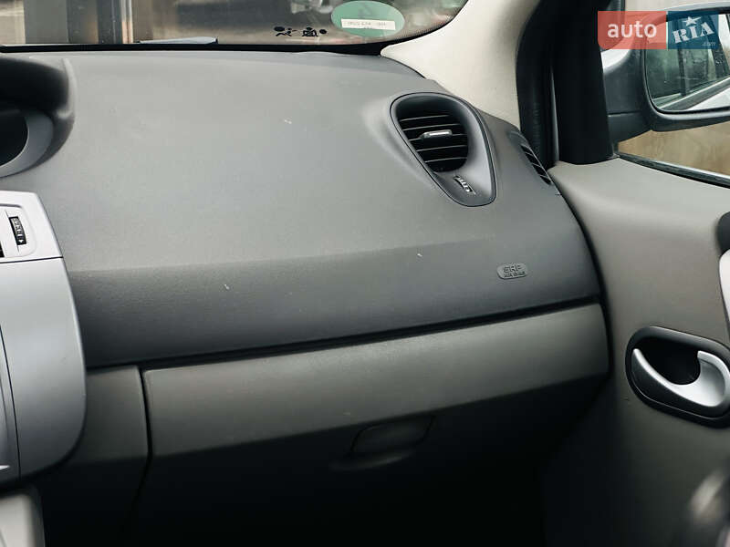 Минивэн Renault Grand Scenic 2008 в Харькове фото 28 Минивэн Renault Grand Scenic 2008 в Харькове