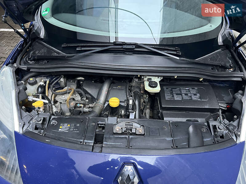 Минивэн Renault Grand Scenic 2009 в Киеве