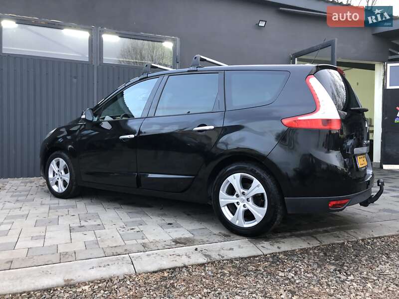 Renault Grand Scenic 2012