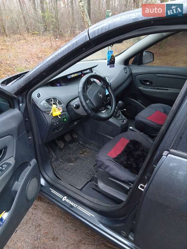 Минивэн Renault Grand Scenic 2010 в Корюковке