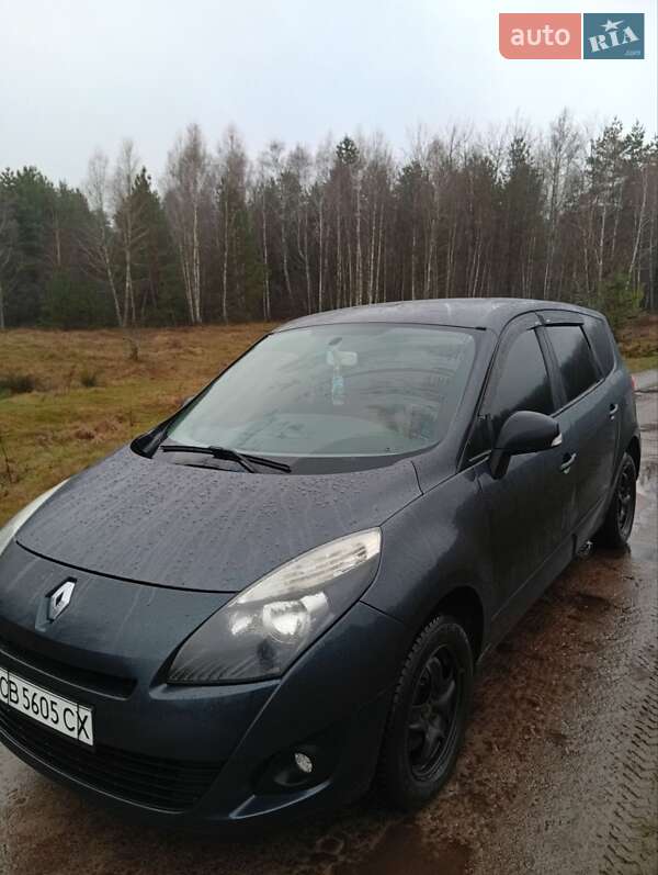 Renault Grand Scenic 2010