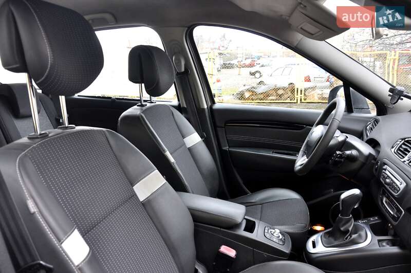 Минивэн Renault Grand Scenic 2011 в Львове фото 30 Минивэн Renault Grand Scenic 2011 в Львове