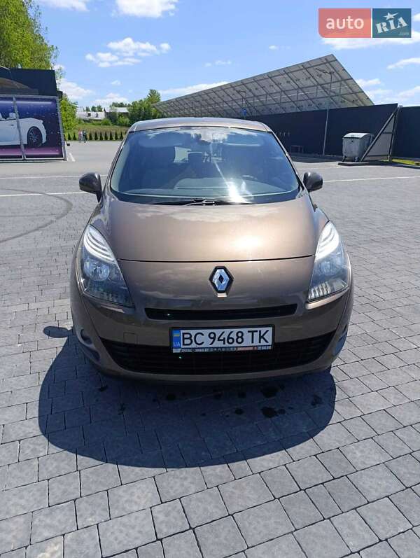 Renault Grand Scenic 2011 Renault Grand Scenic 2011