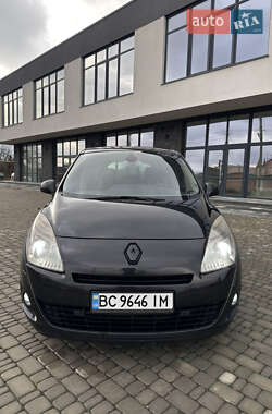 Минивэн Renault Grand Scenic 2009 в Хотине