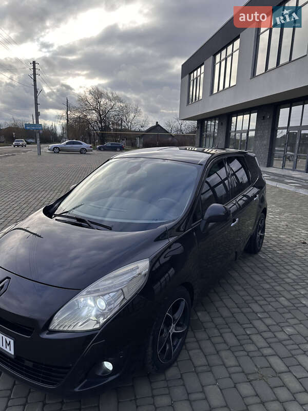 Мінівен Renault Grand Scenic 2009 в Хотині