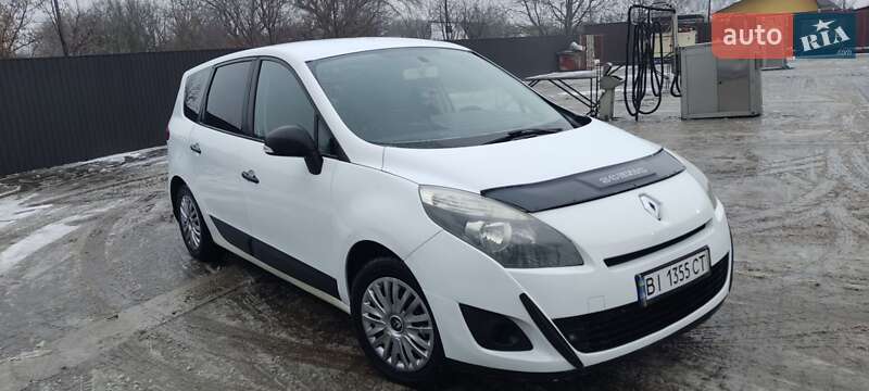 Renault Grand Scenic 2010