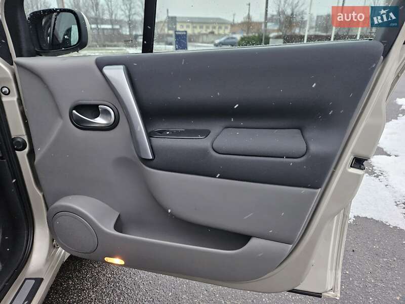 Минивэн Renault Grand Scenic 2008 в Полтаве фото 79 Минивэн Renault Grand Scenic 2008 в Полтаве