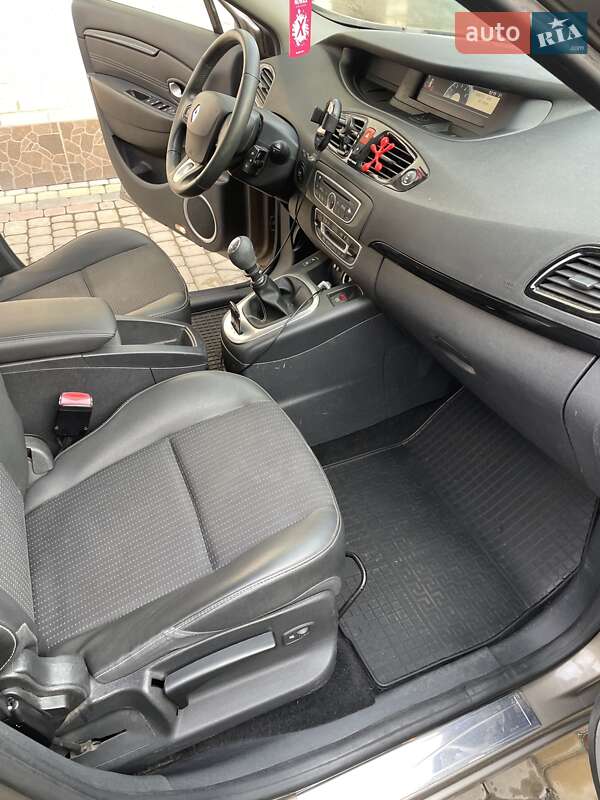 Мінівен Renault Grand Scenic 2011 в Луцьку
