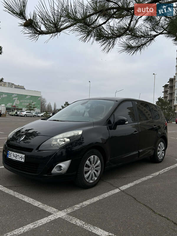 Мінівен Renault Grand Scenic 2010 в Миколаєві фото 3 Мінівен Renault Grand Scenic 2010 в Миколаєві