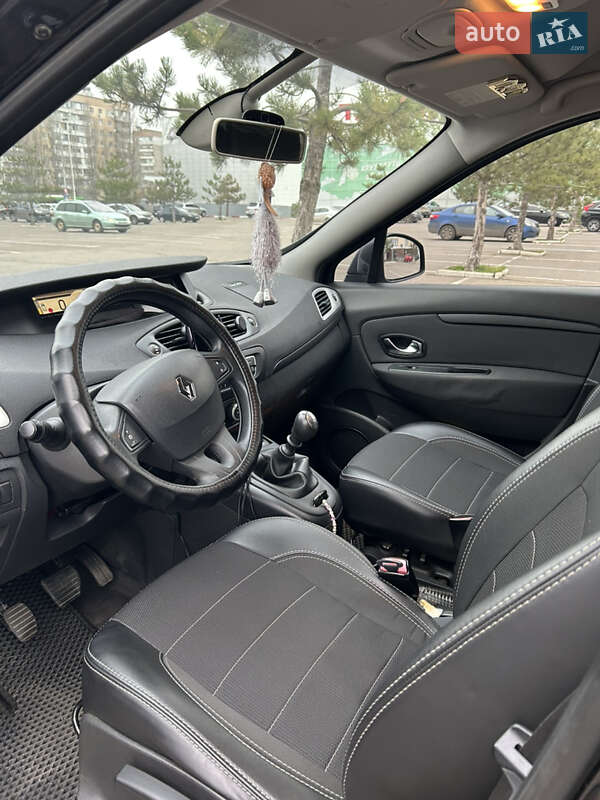 Мінівен Renault Grand Scenic 2010 в Миколаєві фото 10 Мінівен Renault Grand Scenic 2010 в Миколаєві