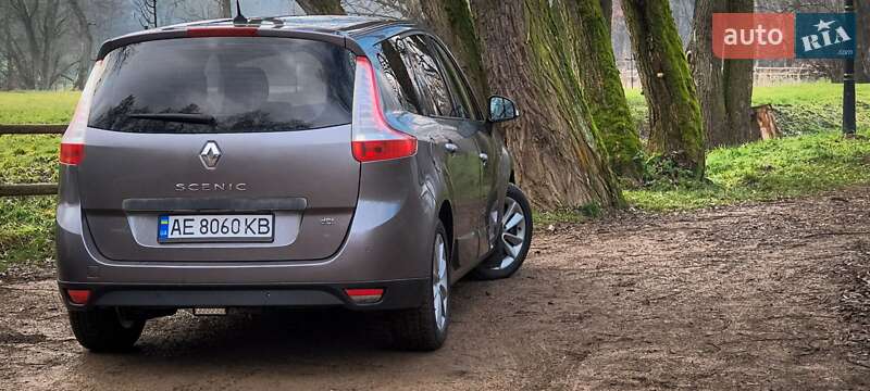Renault Grand Scenic 2011 Renault Grand Scenic 2011