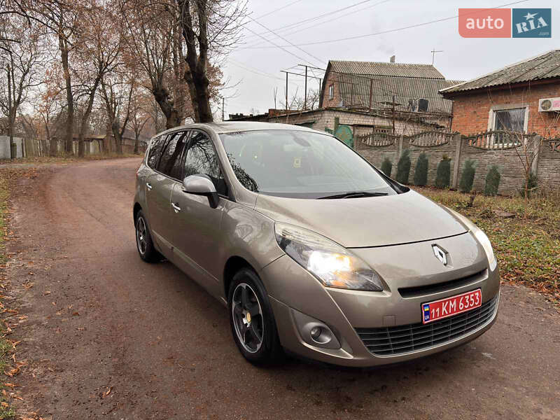 Renault Grand Scenic 2011