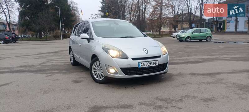 Renault Grand Scenic 2011 Renault Grand Scenic 2011