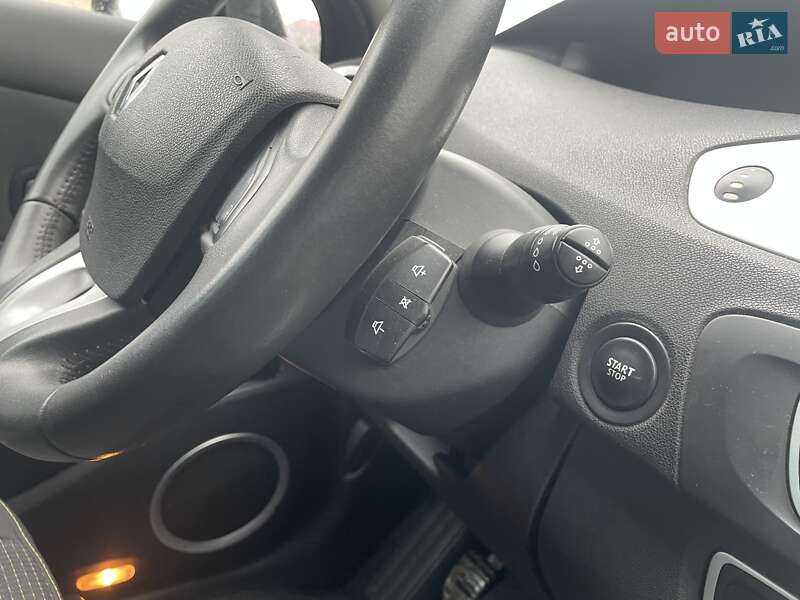 Минивэн Renault Grand Scenic 2009 в Золочеве