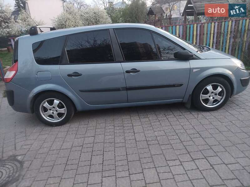 Renault Grand Scenic 2006
